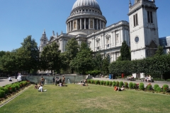 In front of St. Pauls Cathedral
