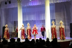 Folk Show at the Nikolayevsky Palace