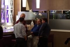 in der Hotel-Bar
