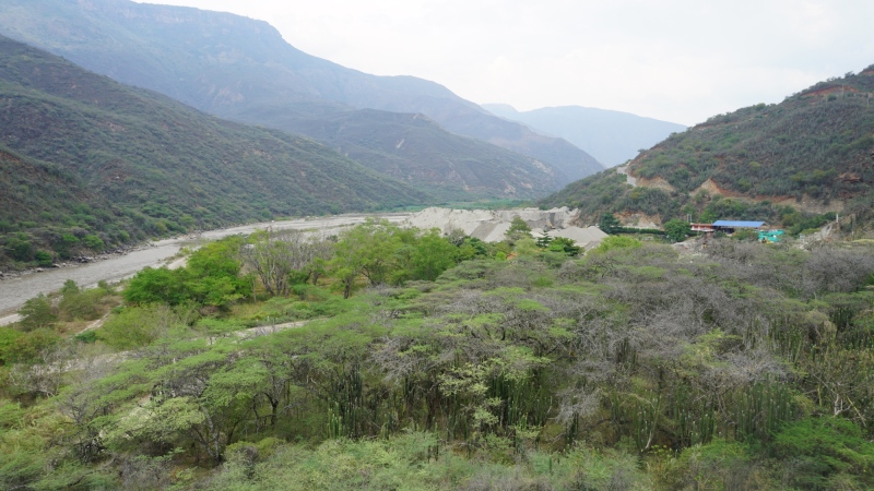 Ropeway at the bottom over Fonce River