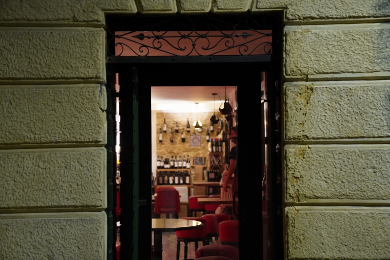 Castrum Wine-Bistro