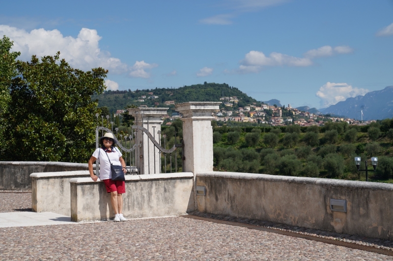 MN at Lazise with Valpolicella background