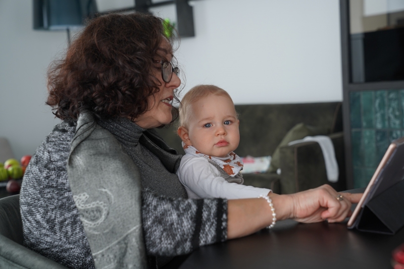 Leo con abuelita