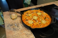 Conchita ( nicht Wurst !! ) hace una Paella en Viena