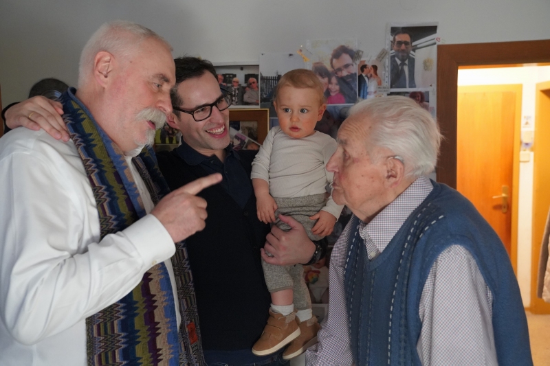 four generations of Gasser-Man-Power, amazing.