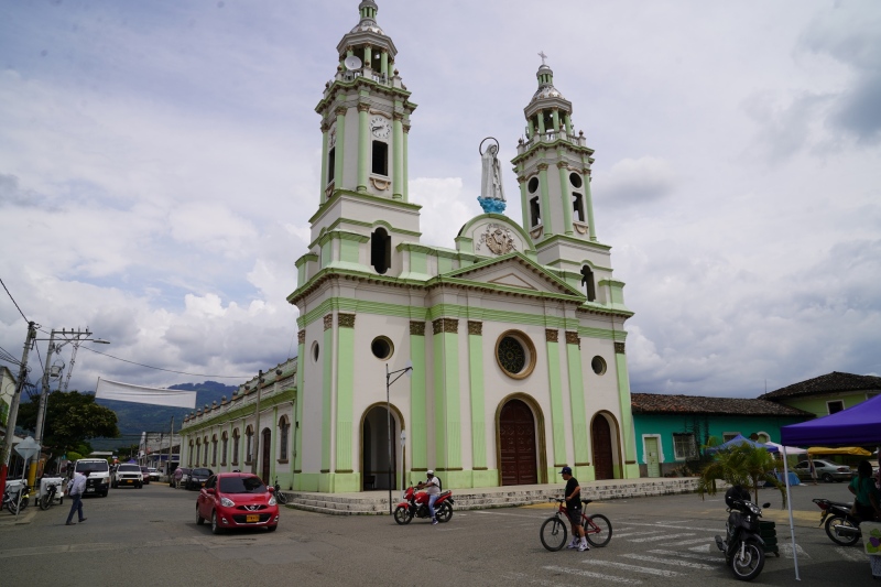 Ginebra Mint Cathedral