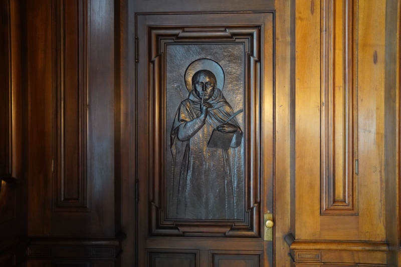 Scholar´s room for Shakespeare, Goethe and Cervantes only