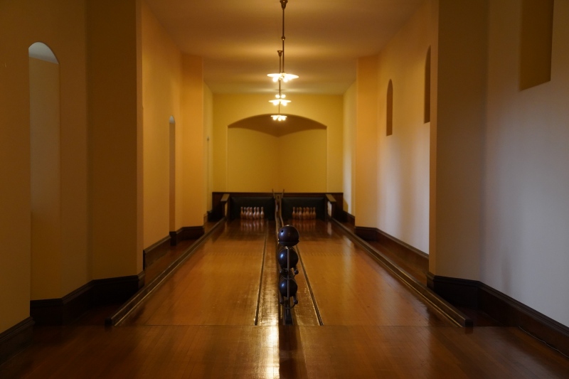 Private bowling-alley