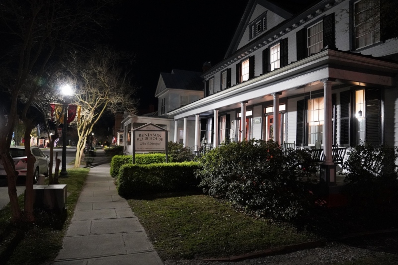 Another B&B on Pollock Street