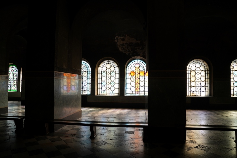 Side windows