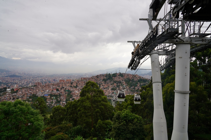 Mirado abajo desde la estación