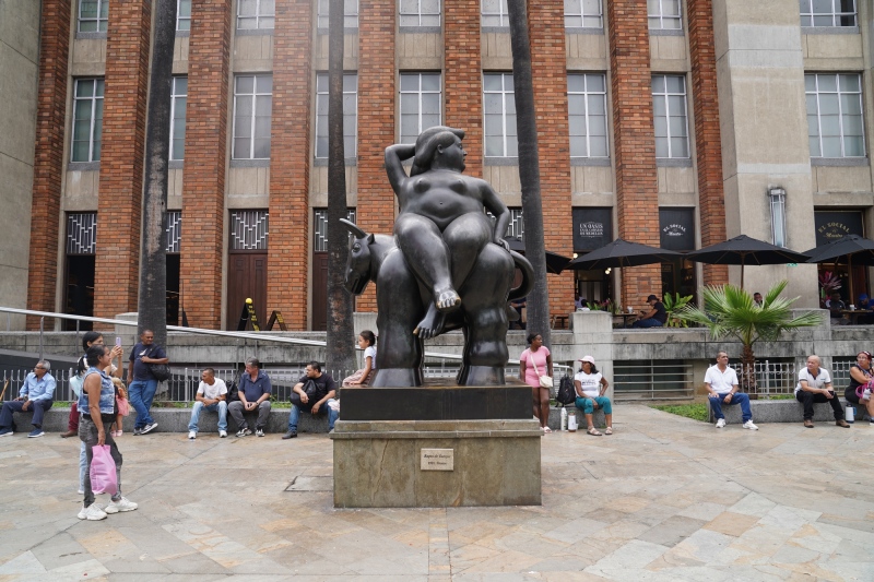 ´Rapto de Europa´, Bronce por Fernando Botero ( 1923-2023 )