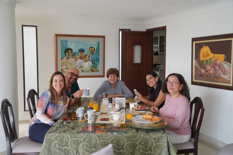 Café con Maria Camila, Luz Angela, Angela María y Maria Nelly