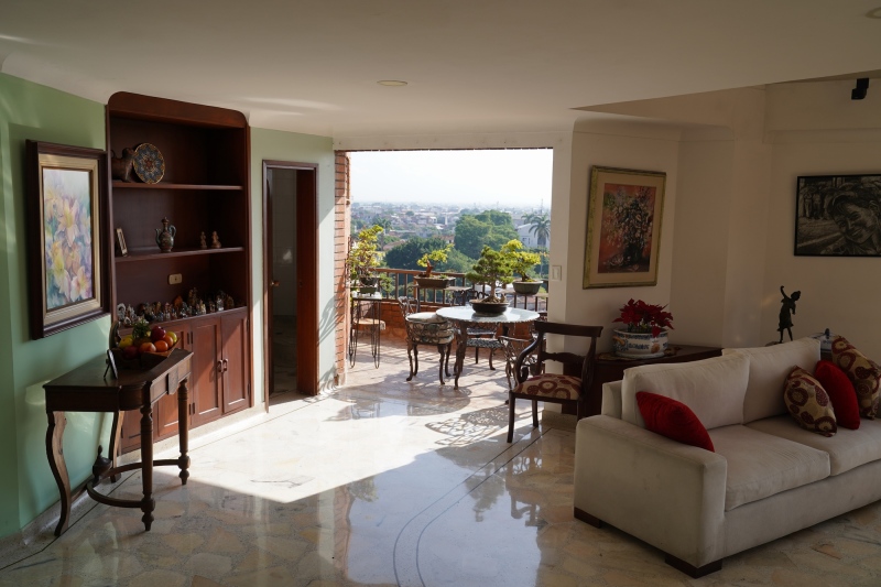 El indiscriptible balcón del apartamento ( uno de mis lugares preferidos en Colombia )