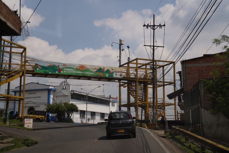 Por la carretera a la finca ( km 30 )