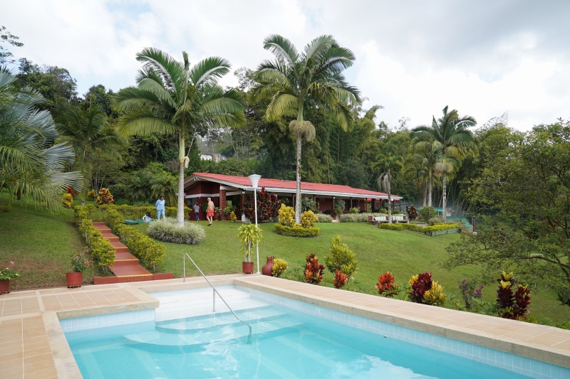 Finca desda la piscina