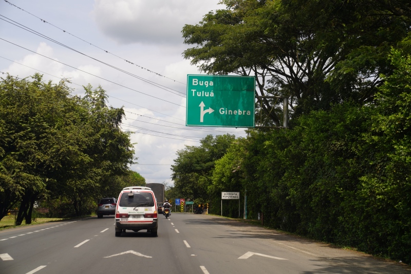 Gira a la derecha para Ginebra