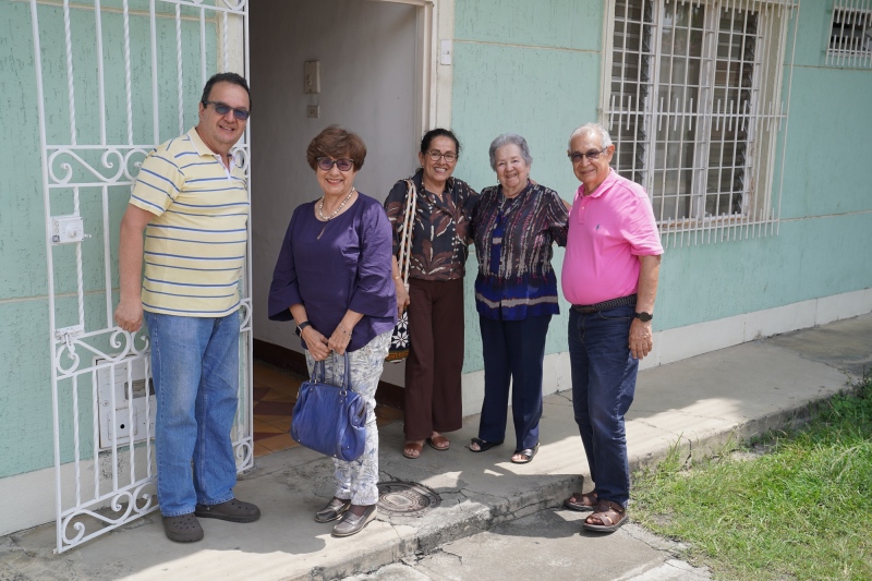 Saludando tía Melbita y su hijo Carlos Alberto