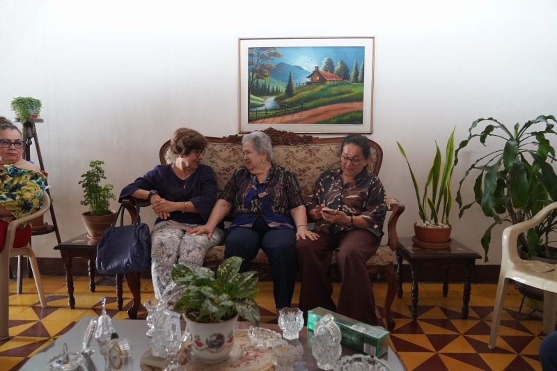 Melbita con sus sobrinas