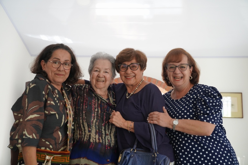 Maria Nelly, Melbita, Luz Angela y Maria Fernanda