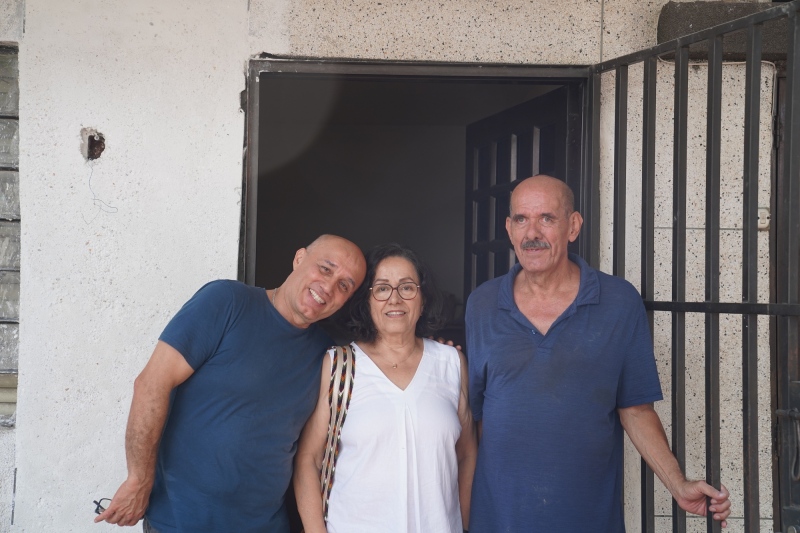 Maria Nelly y sus hermanos José Rafael y Francisco