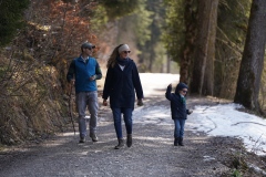 Walking round Hunter´s Lake, Wagrain
