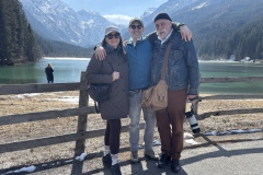 Robert, Camila and Manuel in front the lake