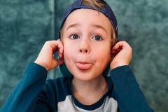 Leo, signalling consent (c) IG