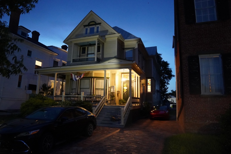Hanna House B&B, with the Red One charging